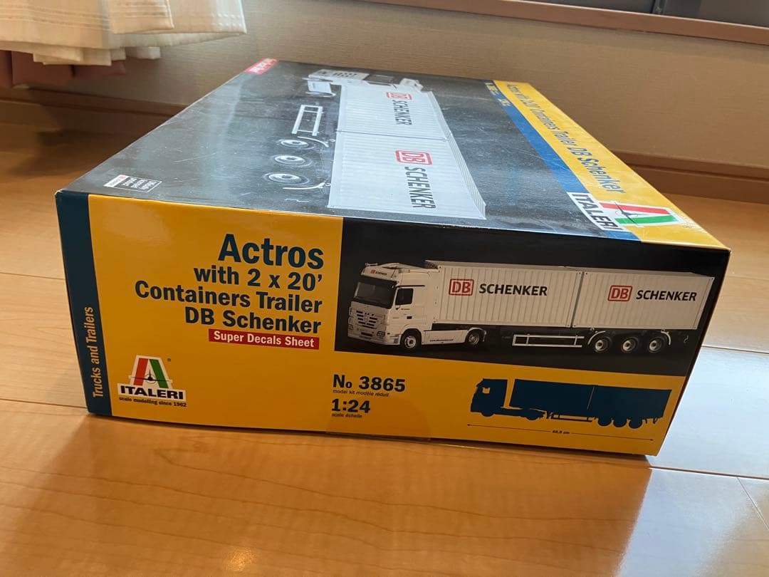 イタレリ　1/24 トレーラー　アクトロス