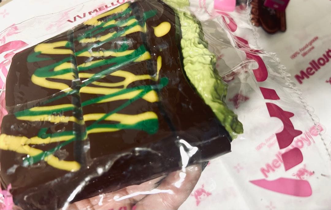 mellojoy アフタヌーンティー　ドバイチョコ