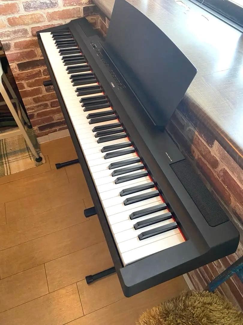 Yamaha 電子ピアノ X型スタンド付き　P-125B