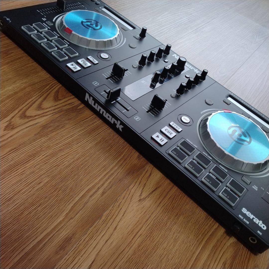 【美品】Numark MIXTRACK PRO 3 DJコントローラー