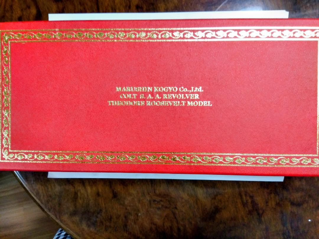 コルトSAAセオドア・ルーズベルト　金属製モデルガン（超美品）