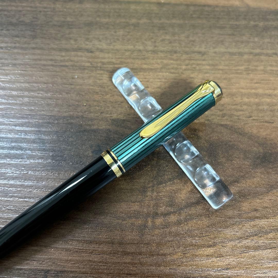 Pelikan ボールペン スーベレン　グリーンストライブ　K600