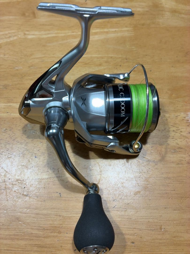 【シマノ】15ストラディックC3000HGM、ZPIノブ付、OH済