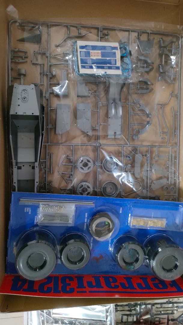 タミヤ 1/12ビッグスケールシリーズ No.23 フェラーリ 312T4