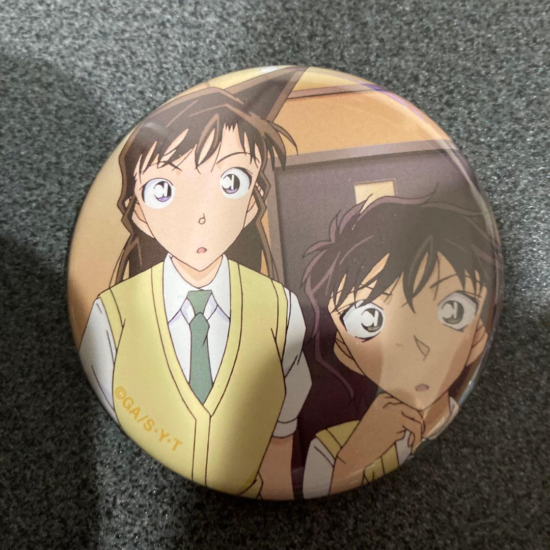 名探偵コナン 毛利蘭 世良真純 缶バッジ
