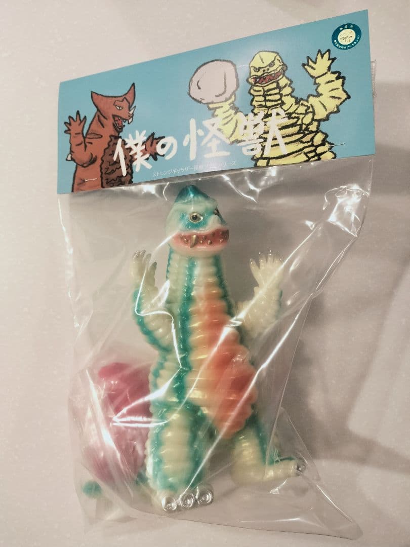 STRANGE GALLERY　レッドキング(蓄光)　ソフビ　ウルトラマン