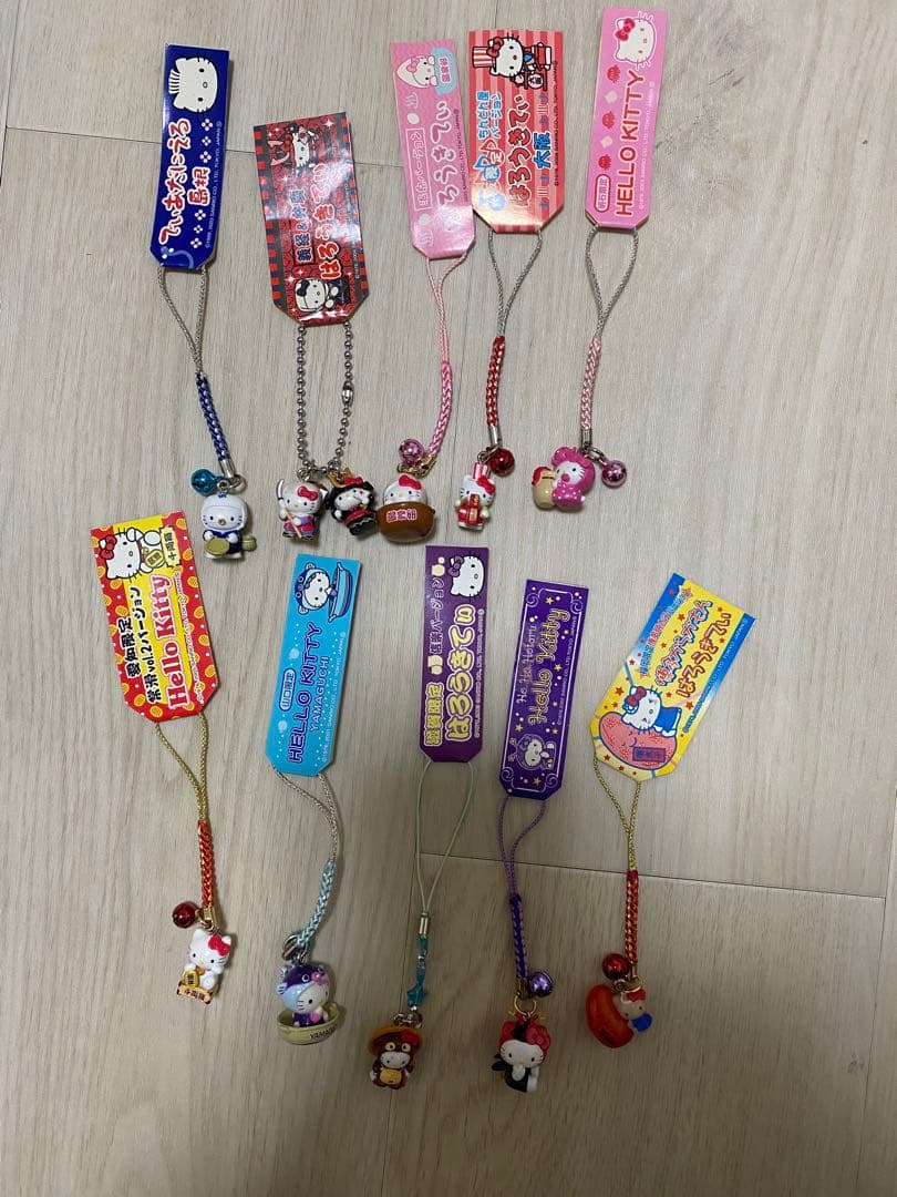 ご当地キティまとめ売り 124個