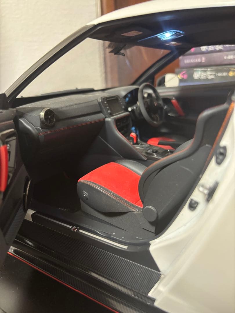 ディアゴDeagostini 分冊組立 1/8 GTR0自動車モデル