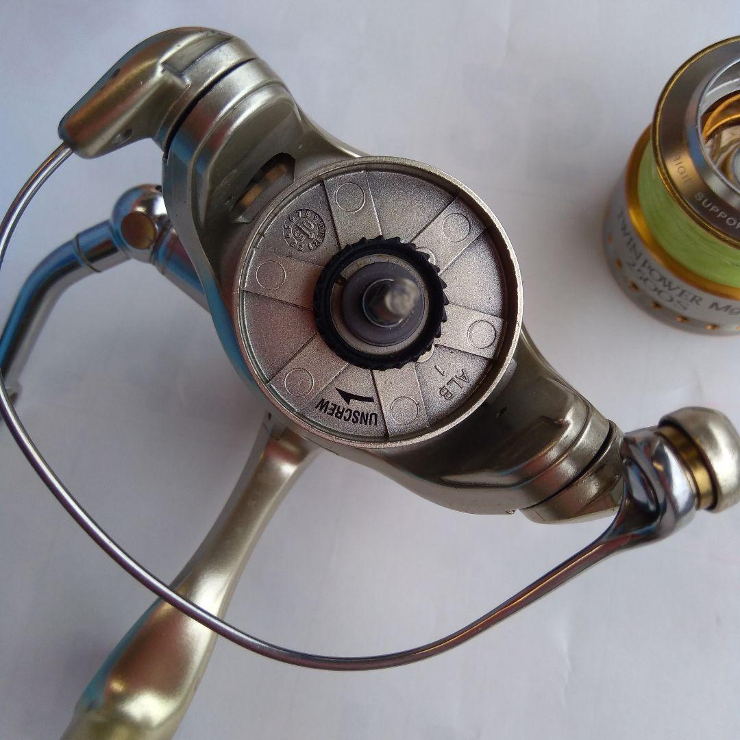 シマノ ツインパワー　Mg 2500S MADE IN JAPAN