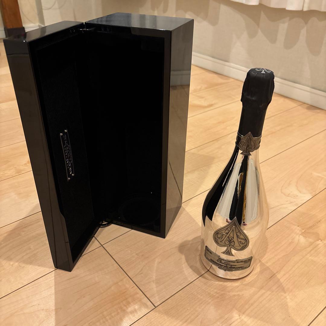 Armand de Brignac ブランドブラン　シャンパン 750ml