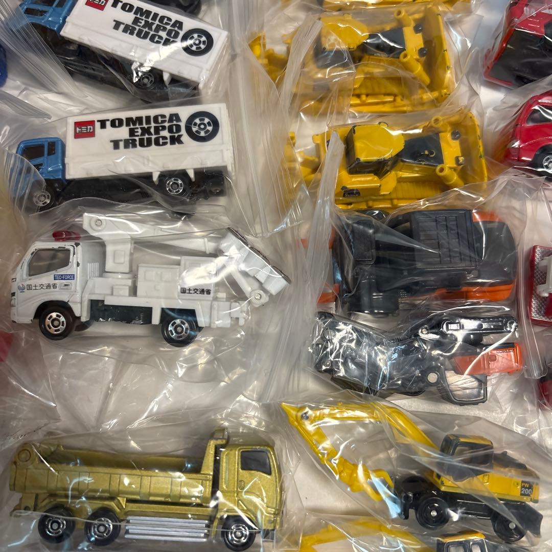 2336.トミカミニカーセット 60台まとめ売り