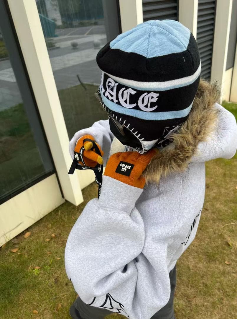 PALACE × UNION ペルビアンビーニー ブラック／ブルー