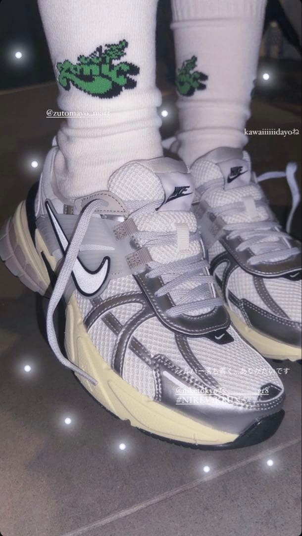 【入手困難】23cm NIKE W V2K RUN \"WHITE SILVER