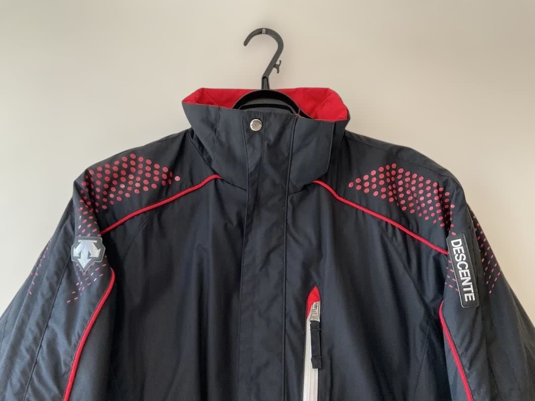 極美品！デサントDESCENTE スキーウェア上下 ジュニア160 メンズXS