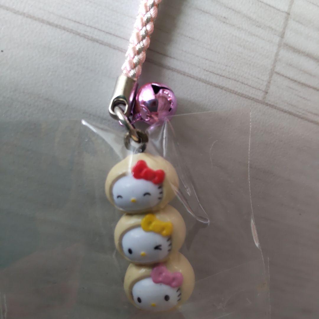 ご当地キティストラップ