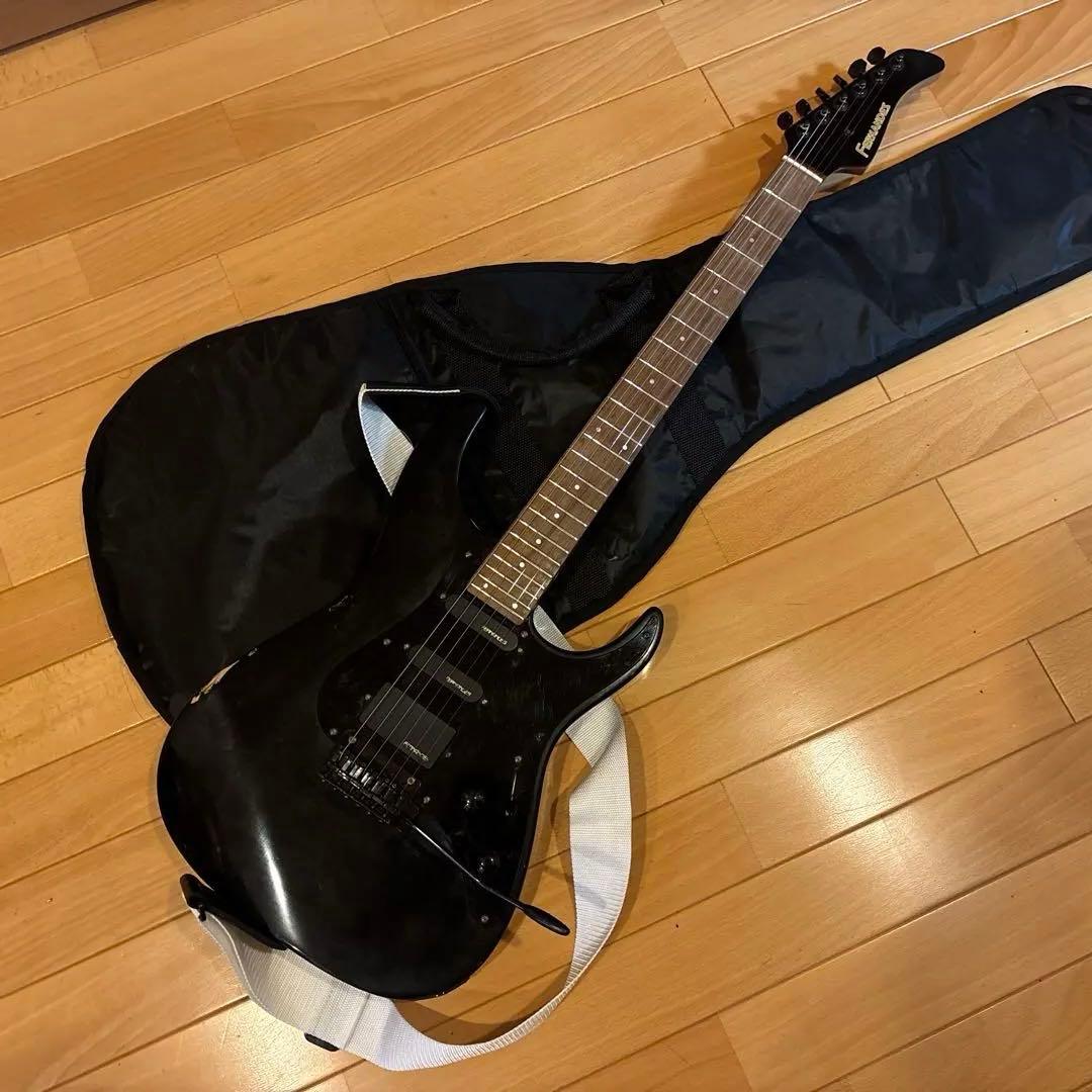 FERNANDES FSR-50 ブラックパーツ仕様 アーム・ストラップ　新品弦