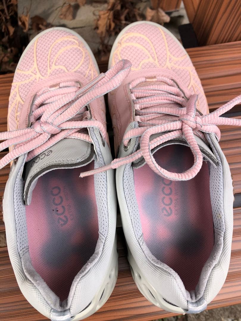 376番 新品ecco ゴルフシューズピンク/グレー23.5cm ソフトスパイク