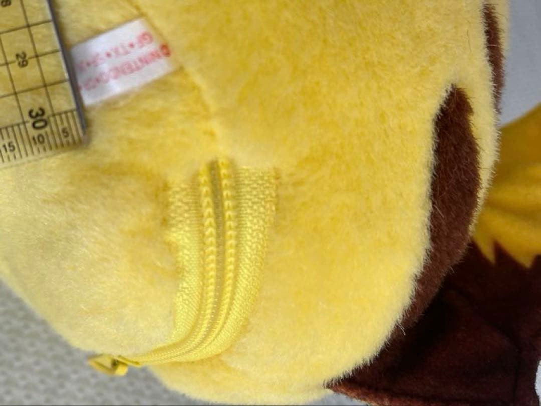 ポケモン　おしゃべりピカチュウ　ぬいぐるみ トミー