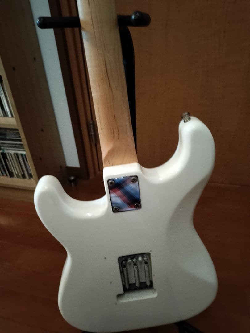 ストラトキャスター　コンポーネントギター　ブレンドピックアップ　沖縄発送不可