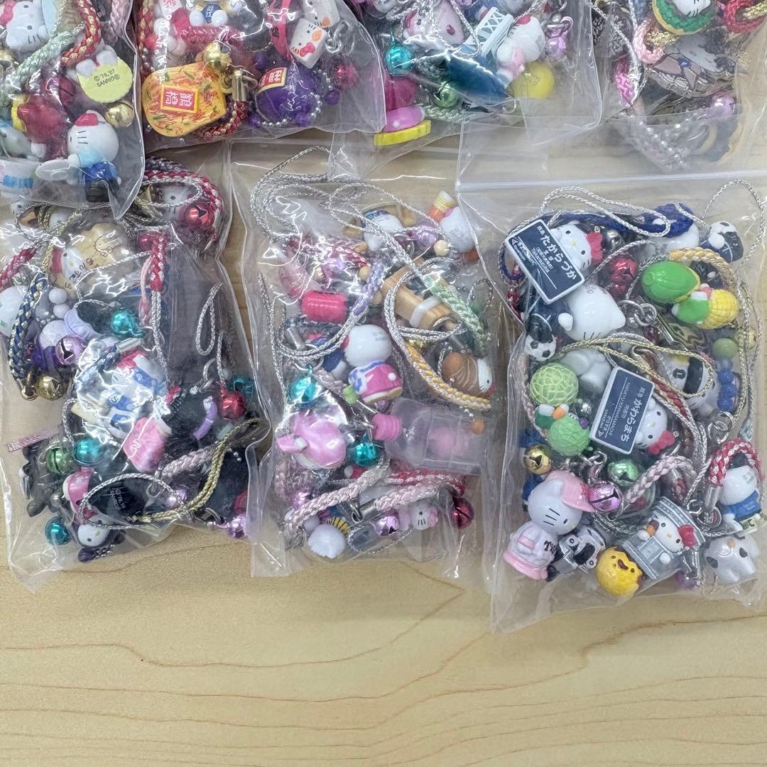 約340個　ハローキティ ストラップ まとめ売り お土産・ご当地など 福袋