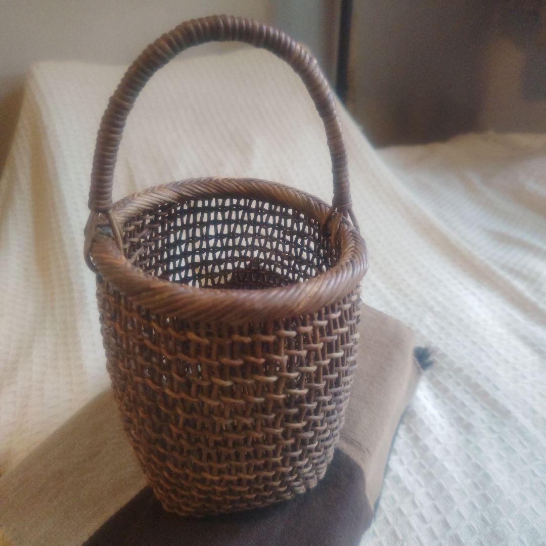 アケビ　木通　籠　バスケット