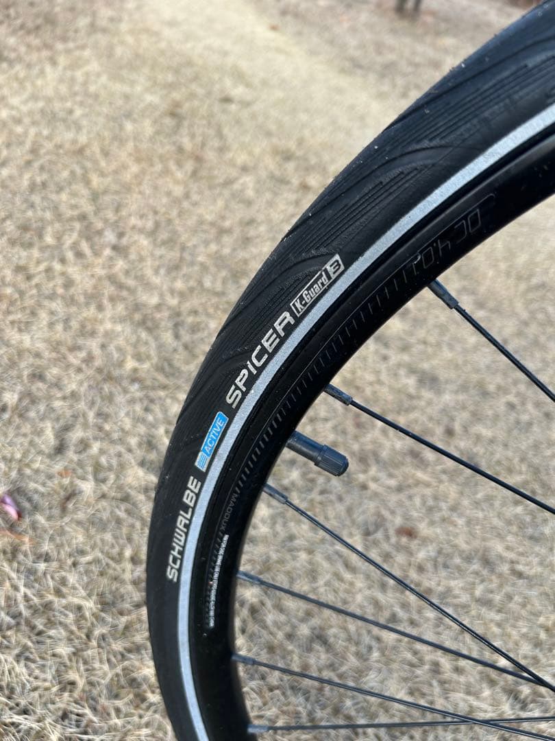 【超美品】CANNONDALE クロスバイク QUICK 4+付属品