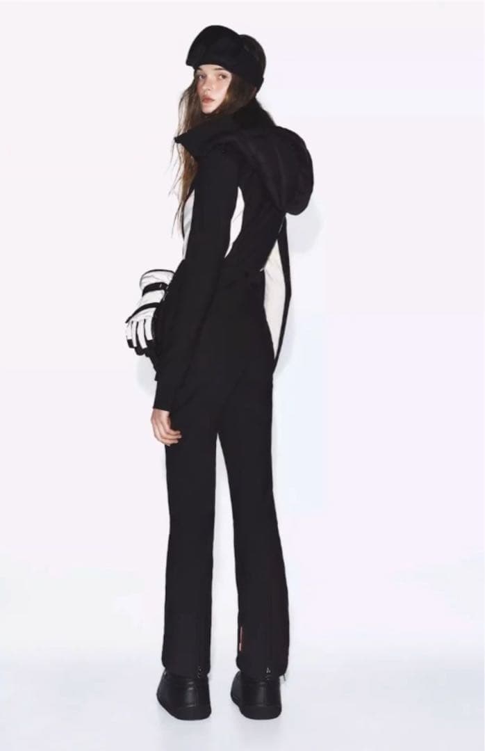 ZARA 　防風　防水スキーウェア　ジャンプスーツ