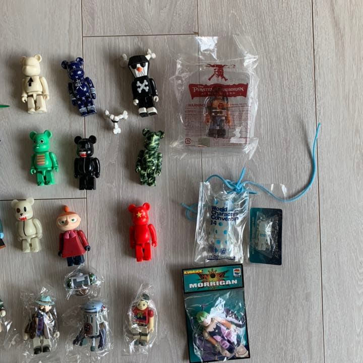 ベアブリック　キューブリック　50体　セット販売