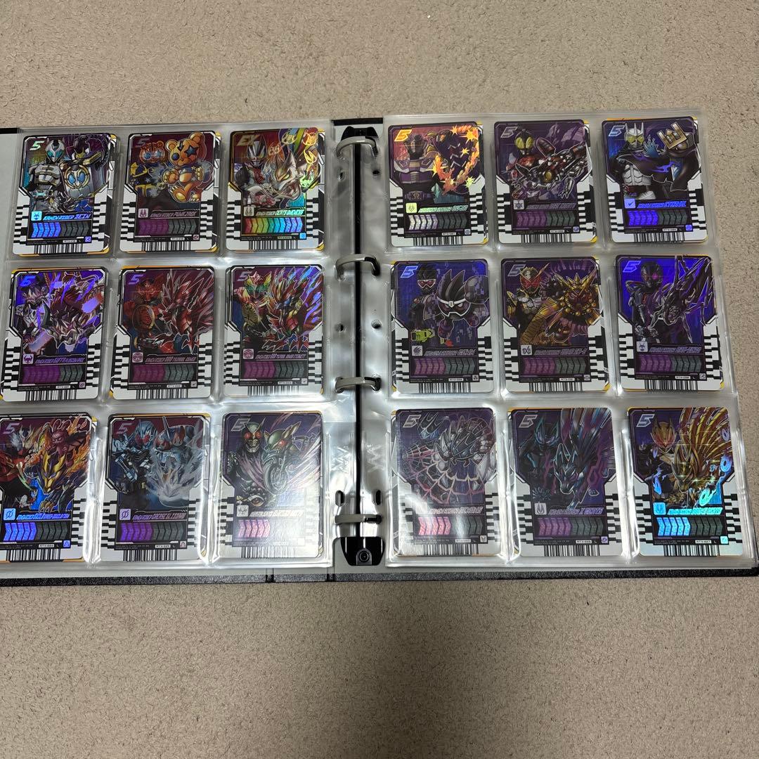 希少　仮面ライダー　トレカ　PHASE 他　まとめ売り　全232枚　引退品