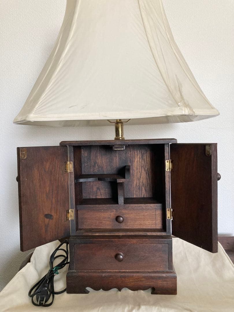 最終価格　未使用　アジアンエスニック素敵♪タイ工芸キャビネット付テーブルランプ