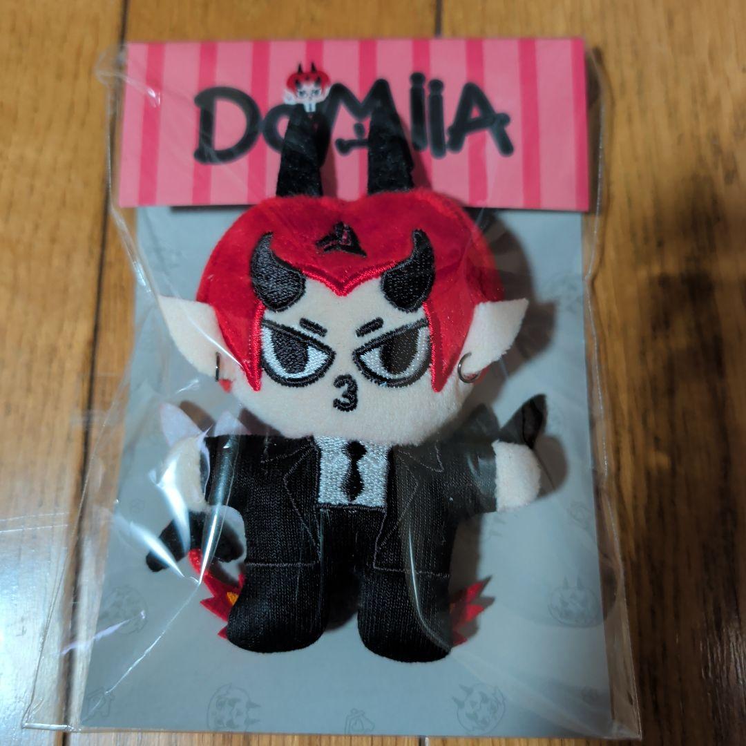 gmmtv perthsanta Domiia 巾着　ぬいぐるみ　缶バッジ
