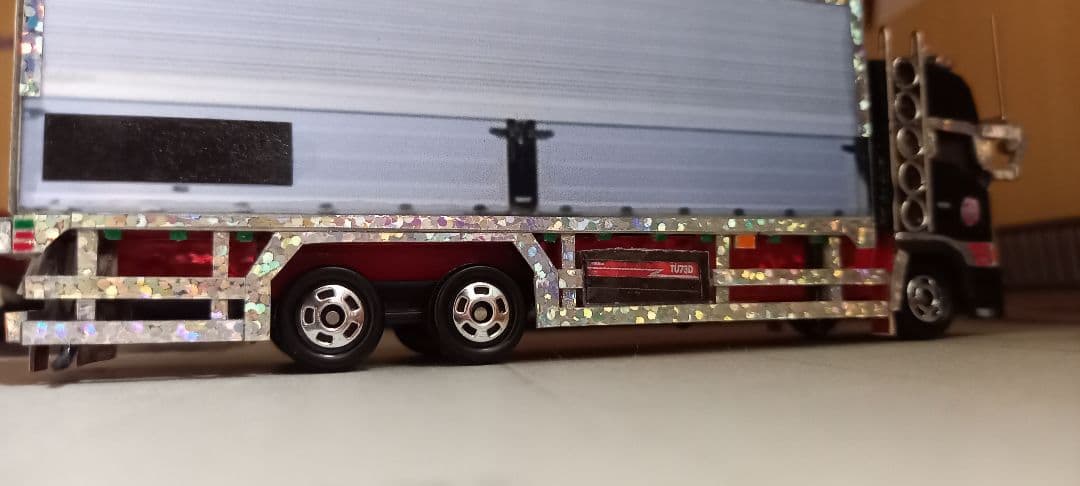 本日夜まで気まぐれ特価❗デコトラトミカ　テラヴィスタイル