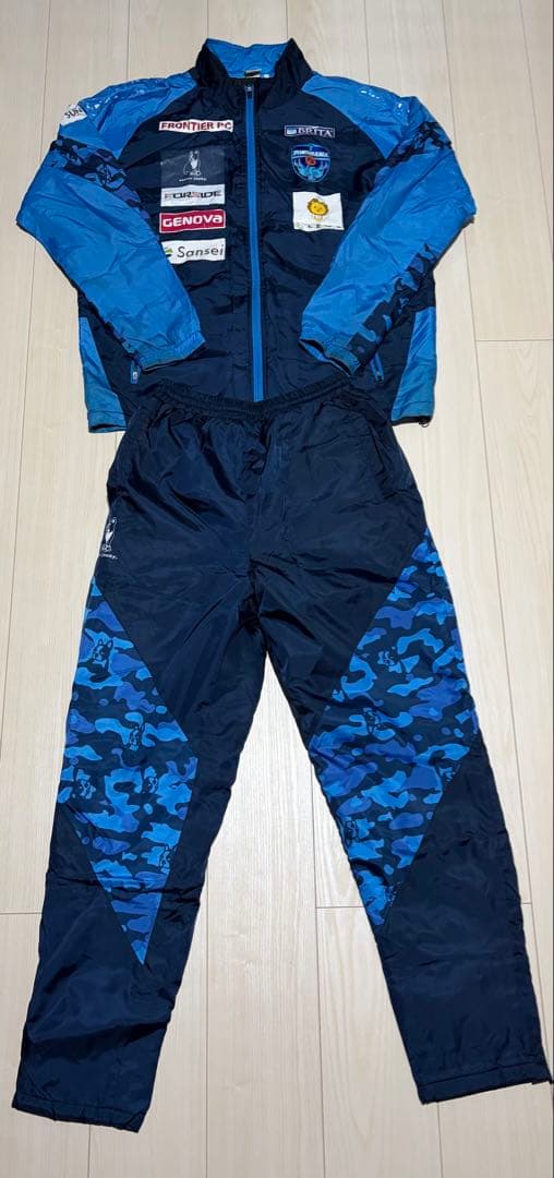 Soccer Junky 横浜FC ボアジャケット上下セット　Oサイズ