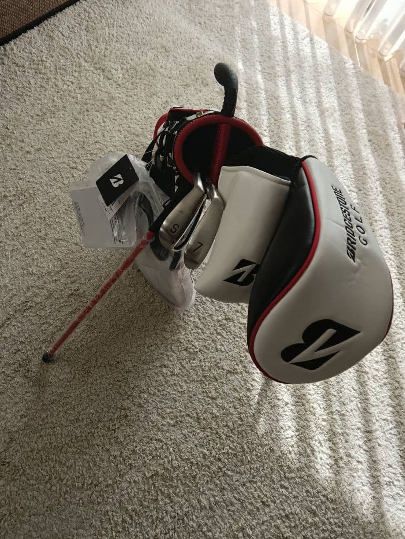 値下げ！【美品】ブリヂストンゴルフ B-Jr クラブ4本&キャディバッグセット