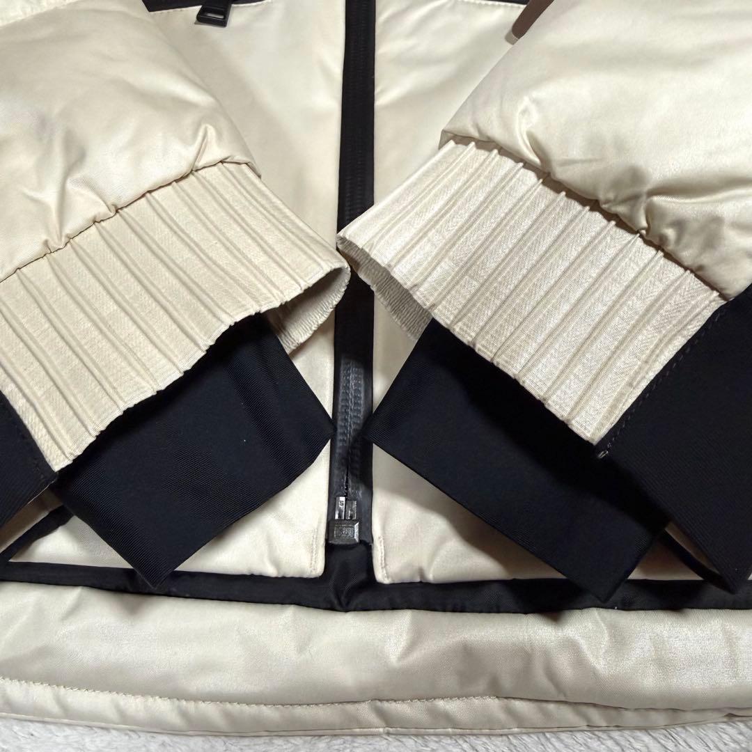 未使用★フェニックス phenix スキーウェア Mサイズ　レディース ベージュ