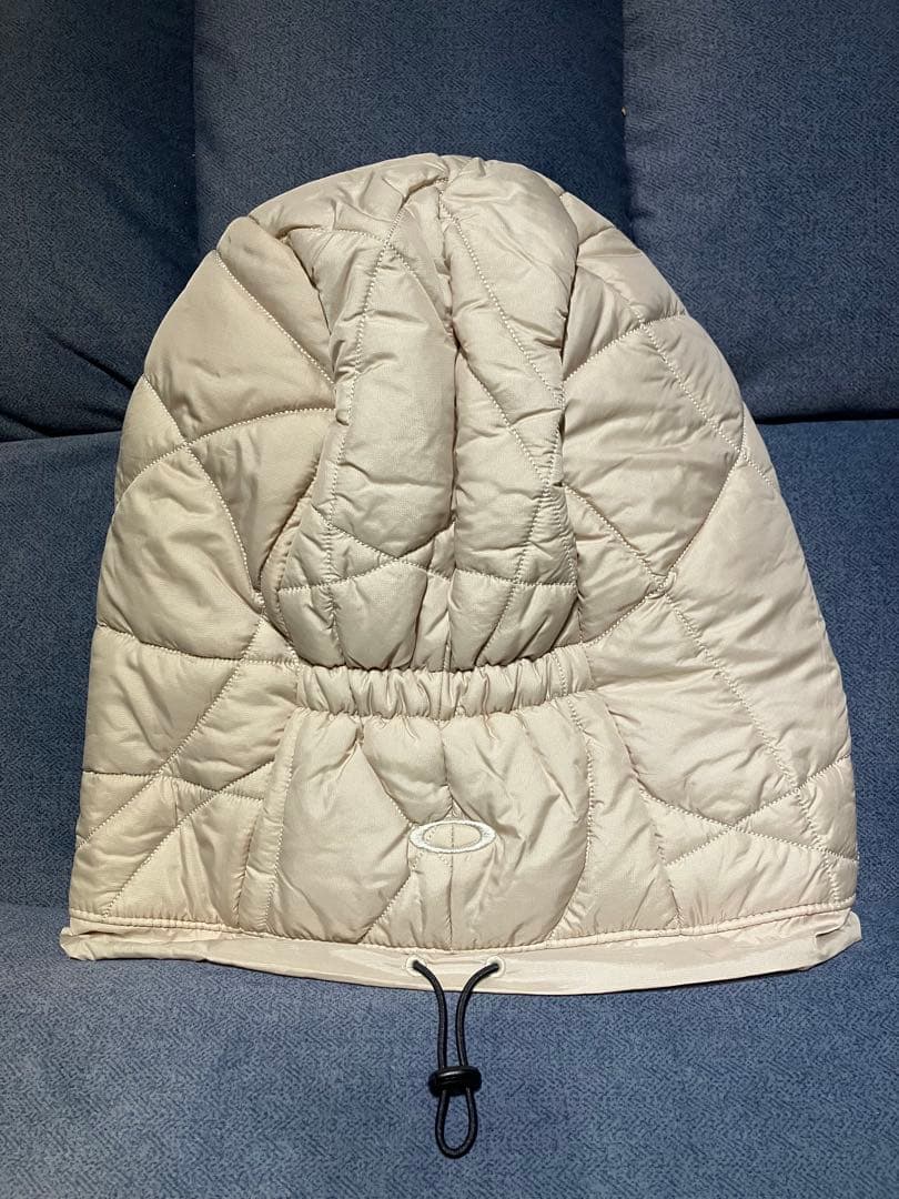 OAKLEY 中綿キルティング フェイスカバーキャップ 顔出し可能 未使用に近い