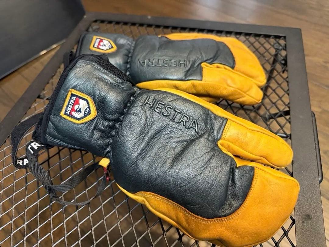 Hestra レザー 3フィンガーグローブ 黒/オレンジ　サイズ8