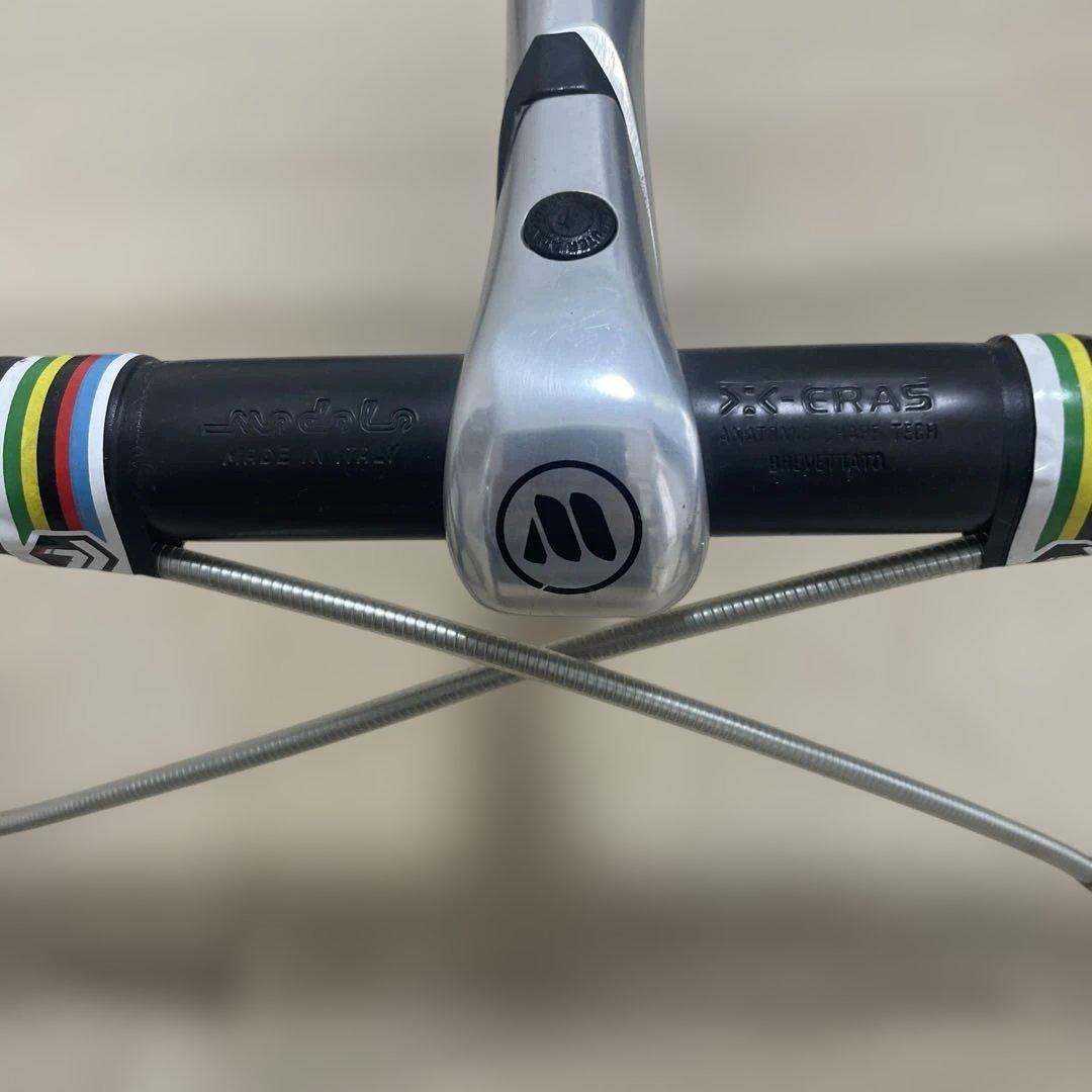 ロード用ハンドルバーとステムセットモドロ製