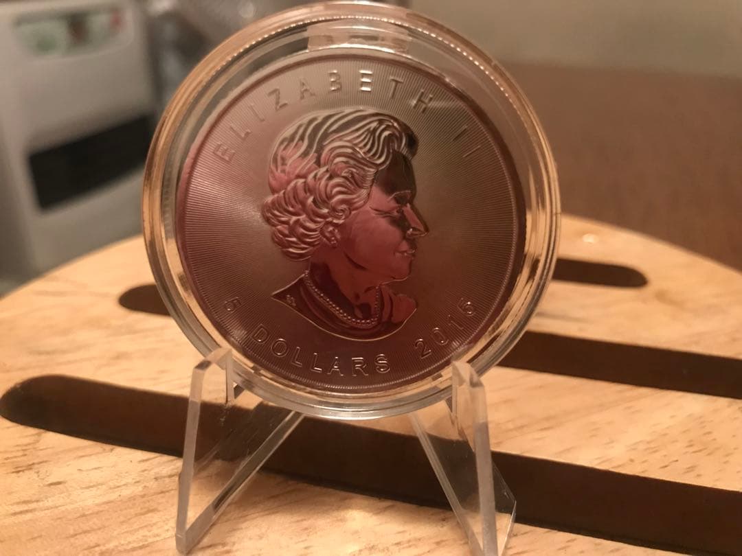 更に値下げ❗️カナダ 1オンス メイプルリーフ 銀貨2015年３１.１グラム実測