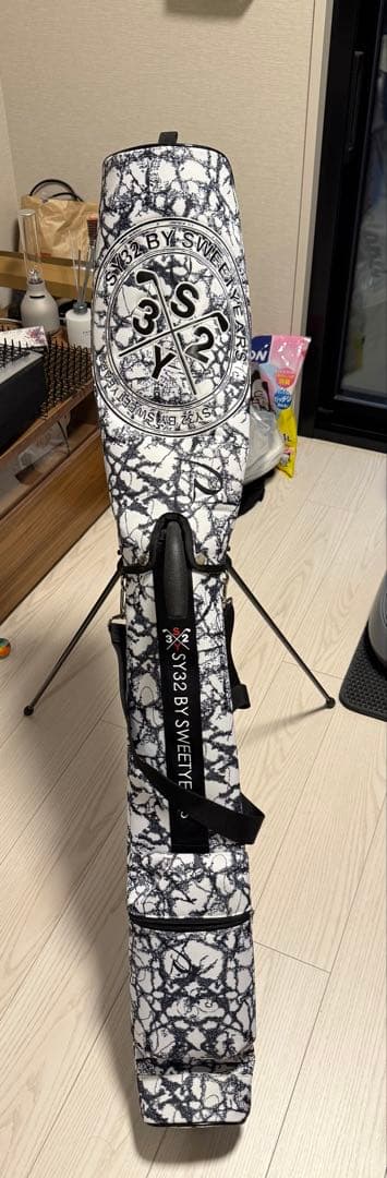 SY32 by SWEET YEARS ゴルフ スタンド キャディバッグ 白黒