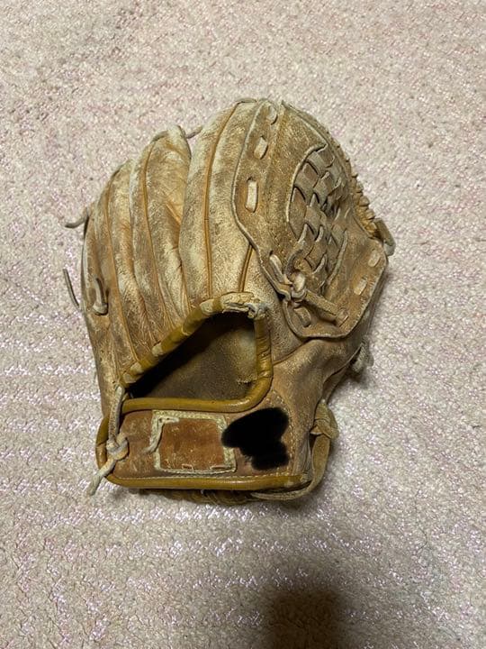 巨人軍王貞治選手サイン（刻印）入り子供用グラブ