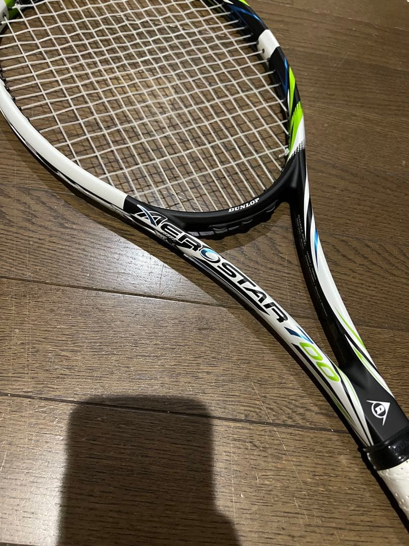 軟式テニス　ジュニア用と大人用