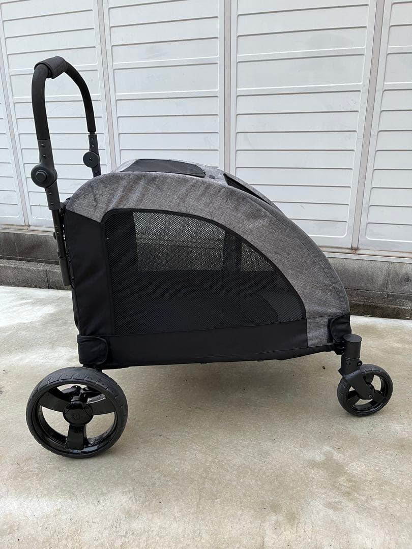 グレー メッシュ窓付き ペットカート　大型犬　多頭飼