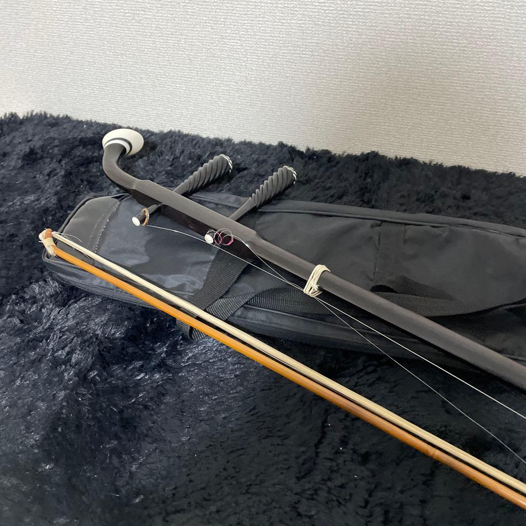 高級 二胡 中国 民族楽器 弦楽器 ケース付き 木製 ねじれ