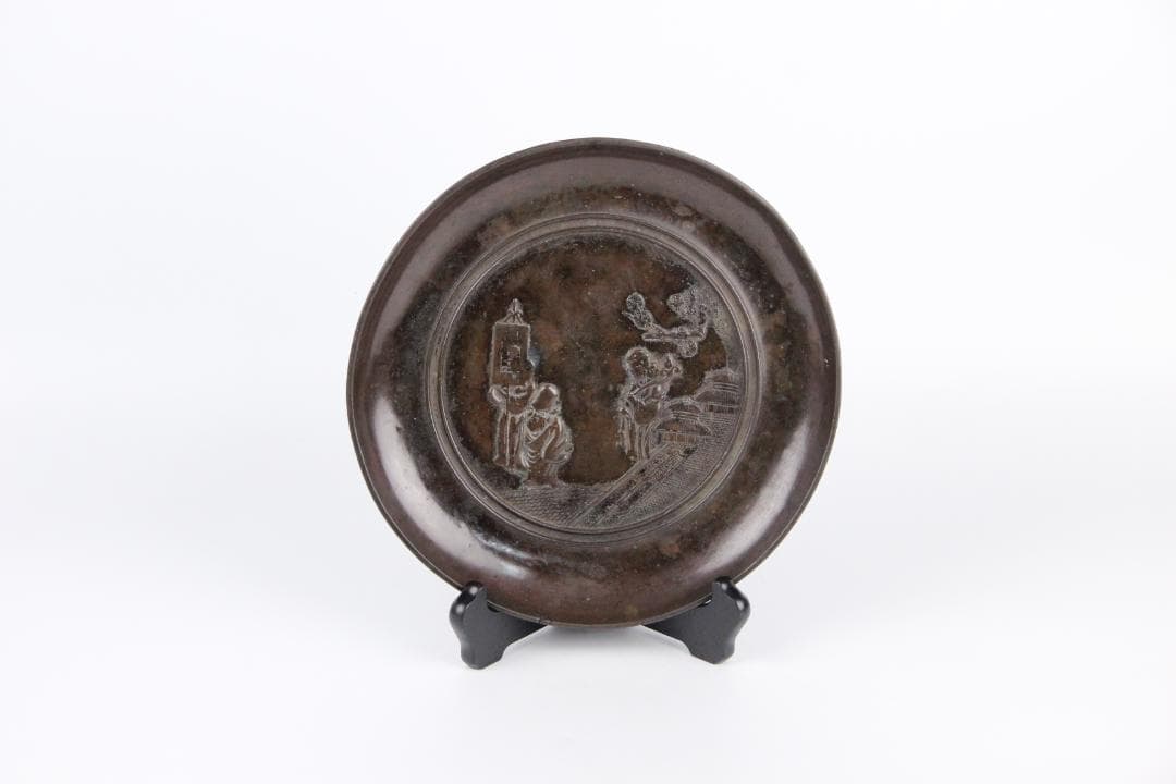 中国美術　中国 宣徳　銅 山水人物文盤 唐人物図 浮彫銅皿 古銅器 EU1-28